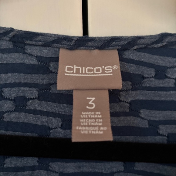 Chico’s Size 3 Spring Waves Textured Asymmetrical Hem Blue Tunic‎ Chicos Size XL - Picture 6 of 11